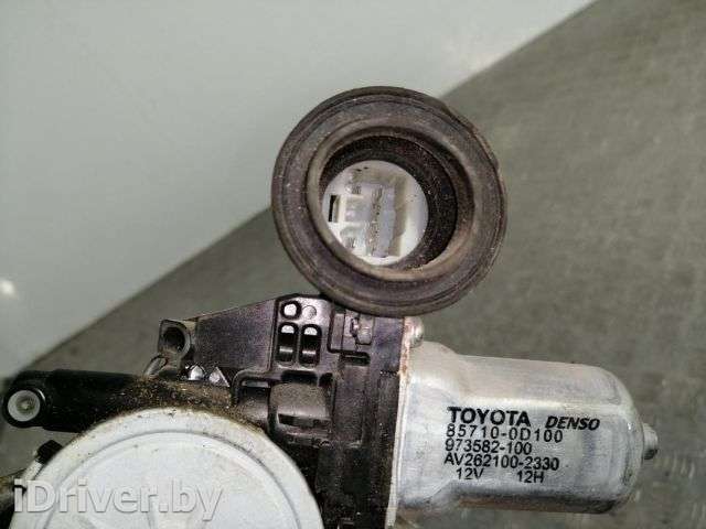 стеклоподъемник передний правый Toyota Yaris 2 2009г.  - Фото 1