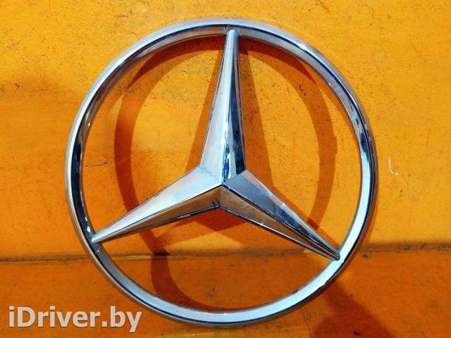 эмблема Mercedes GLS X166 2015г. a0008172116, 01:07 - Фото 1