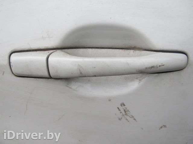 Ручка двери задней наружная правая Mitsubishi Outlander 1 2006г.  - Фото 1