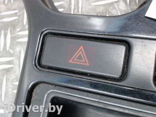 кнопка аварийной остановки BMW 5 E39 2000г.  - Фото 1