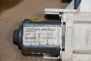 Моторчик стеклоподъёмника задний правый Audi A6 C6 (S6,RS6) 2005г. 4F0959802A - Фото 2