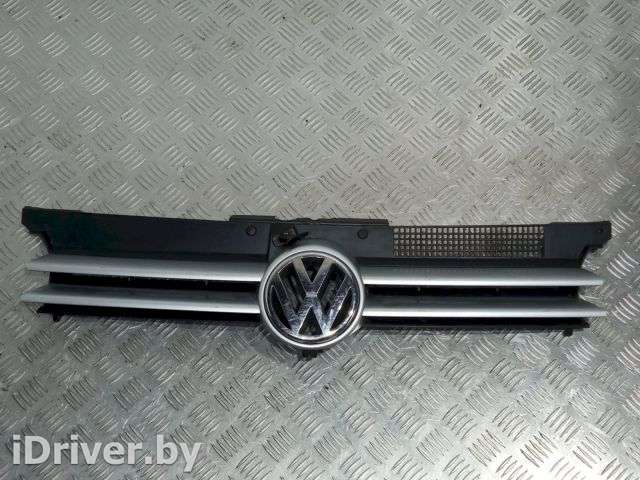 Решетка радиатора Volkswagen Golf 4 2002г. 1J0853655G - Фото 1