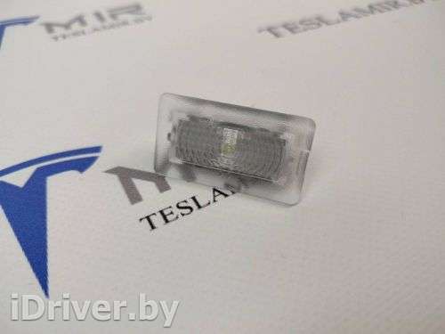 1007151-70 Фонарь подсветки двери/багажника белый (лампочка подсветки) к Tesla model S Арт 13881