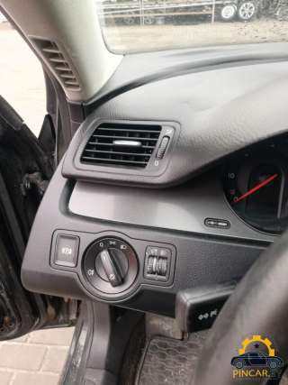  Кнопка ручного тормоза (ручника) к Volkswagen Passat B6 Арт CB10019257