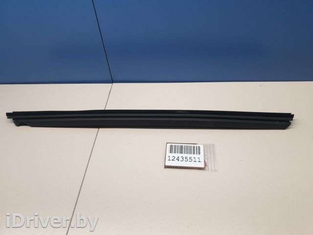Накладка стекла задней левой двери Mercedes E W212 2010г. A2127353365 - Фото 1