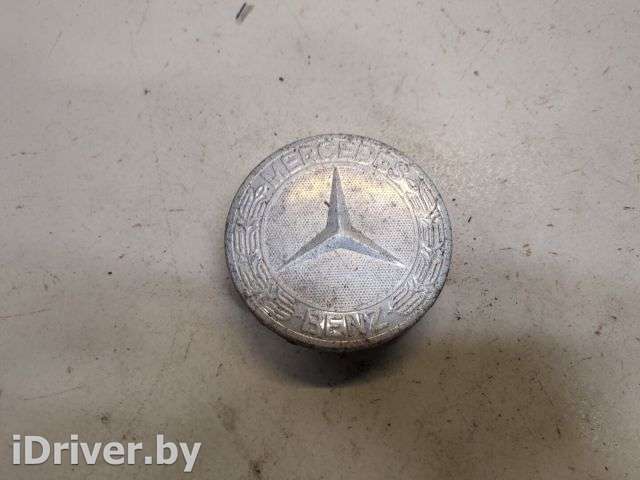 Колпачок литого диска Mercedes C W204 2007г.  - Фото 1
