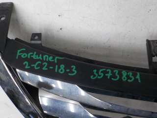 Решетка радиатора Toyota Fortuner 2  53100-0K840 - Фото 9
