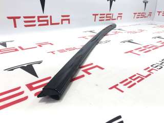 Молдинг двери задней правой Tesla model S 2021г. 1600178-00-A - Фото 2
