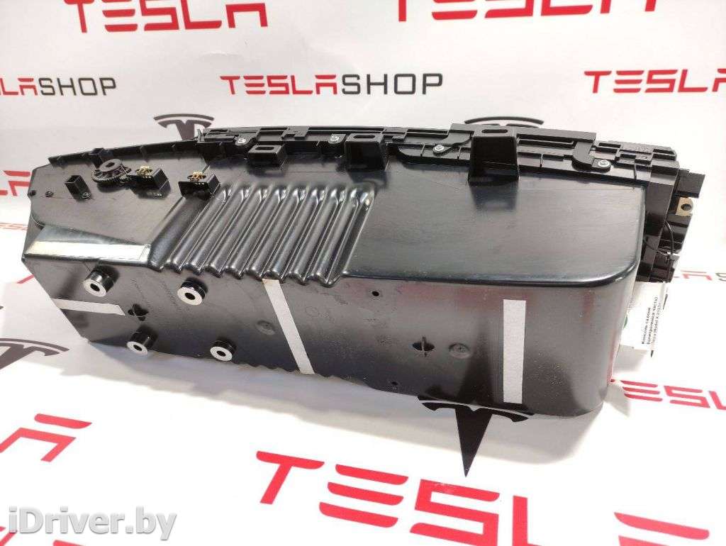 Вещевой ящик центральной консоли Tesla model X 2017г. 1055149-00-G  - Фото 6