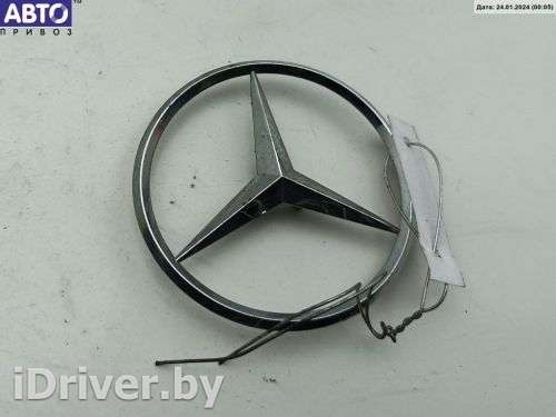 Эмблема Mercedes C W203 2002г. A2037580158 - Фото 1