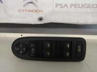  Блок управления стеклоподъемниками Peugeot 308 1 Арт 90S8105