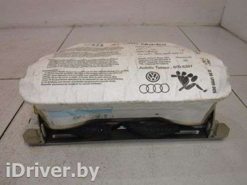Подушка безопасности в торпеду Audi A8 D3 (S8) 2004г. 4E0880203C - Фото 1
