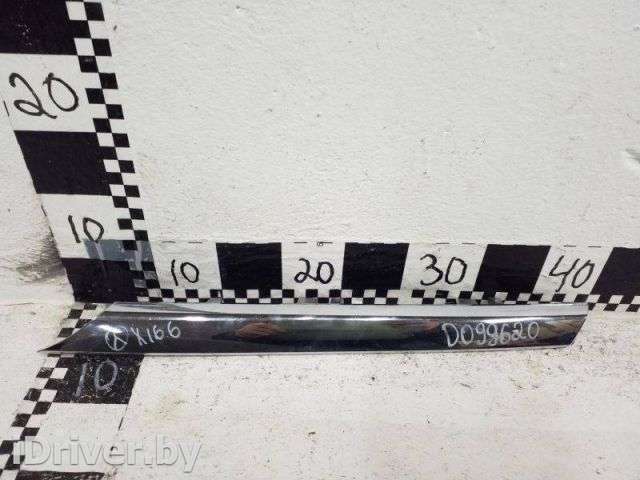 Молдинг (рамка) решетки радиатора Mercedes GL X166 2012г. A1668880885 - Фото 1