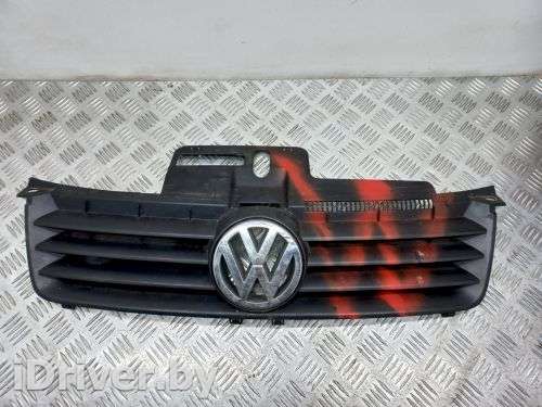 Решетка радиатора Volkswagen Polo 4 2005г. 6Q0853651C - Фото 1