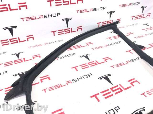 Уплотнитель Tesla model 3 2019г. 1090499-00-K - Фото 1