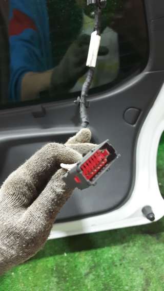 Крышка багажника (дверь 3-5) Citroen DS3 2012г.  - Фото 8