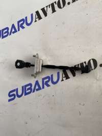 Ограничитель двери Subaru Outback 6 2020г.  - Фото 5