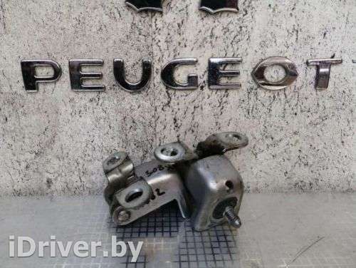 Петля крышки багажника Peugeot 308 1 2011г.  - Фото 1