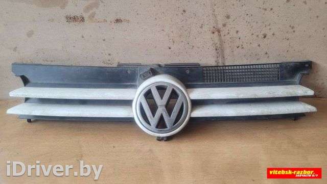 Решетка радиатора Volkswagen Golf 4 1998г. 1J0853655D, 1J0853651F - Фото 1