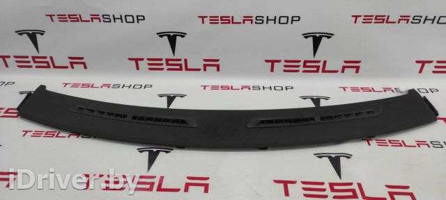 Накладка декоративная на торпедо Tesla model S 2015г. 6007510-00-G,1023273-00-B,1023272-00-B - Фото 1