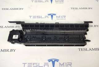 1083320-00 Дефлектор обдува салона к Tesla model 3 Арт 12193