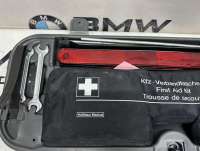 Знак аварийной остановки BMW 5 E60/E61 2004г.  - Фото 2