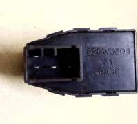 Кнопка стеклоподъемника переднего правого Kia Joice 2001г. 620W0304 - Фото 2