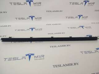 уплотнитель Tesla model S 2014г. 1038405-00,1038406-00 - Фото 2