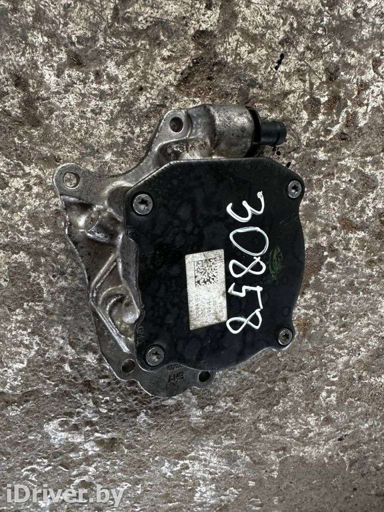 Насос вакуумный Skoda Octavia A5 restailing 2012г. 03L145207  - Фото 1