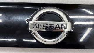 Накладка двери багажника Nissan Qashqai 2 2015г. 908124EU0H - Фото 2