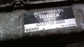 Интеркулер Toyota Avensis 2 2005г.  - Фото 3