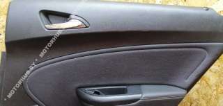 Обшивка двери задней правой (дверная карта) Opel Astra J 2013г. 13258736 - Фото 5
