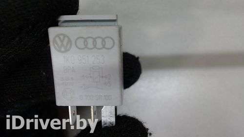Реле (прочие) Volkswagen Sharan 1 restailing 2006г. 1K0951253,0332011100 - Фото 1