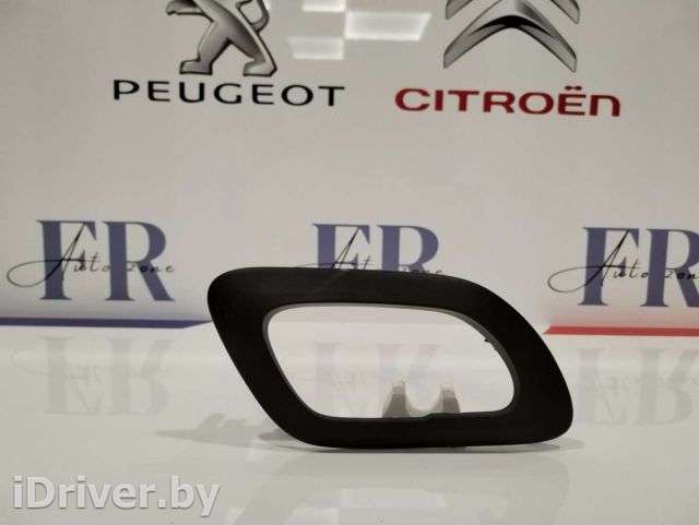 Обшивка двери задней правой (дверная карта) Peugeot 3008 1 2010г.  - Фото 1