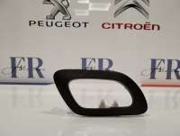  Обшивка двери задней правой (дверная карта) к Peugeot 5008 Арт K2745270