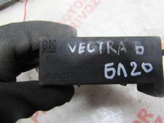 90506262 Блок предохранителей Opel Vectra B Арт MZ87731