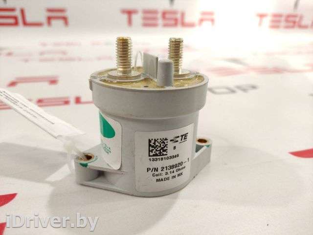 контактор высоковольтной батареи Tesla model S 2018г. 1064696-01-B,1486531-00-A,1084515-00-E,1021427-00-A - Фото 1