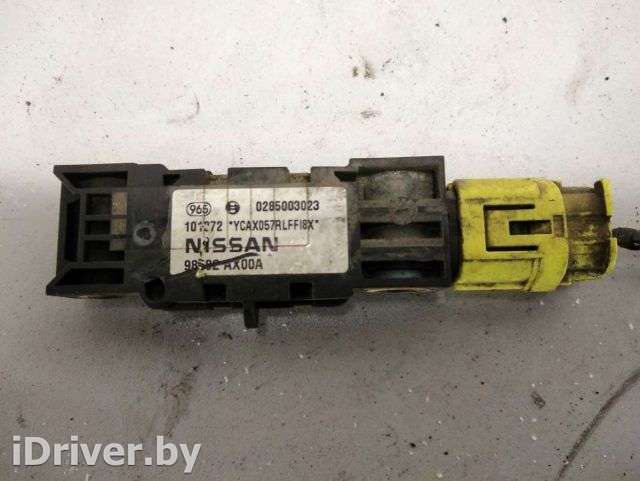 Датчик удара Nissan Note E11 2011г. 0285003023 - Фото 1