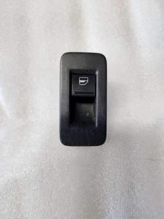 7L6959855B Кнопка стеклоподъемника заднего левого к Volkswagen Golf 6 Арт 24812226