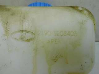 Бачок омывателя лобового стекла Lada Granta 2012г.  - Фото 3