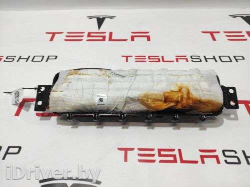 Подушка безопасности коленная Tesla model X 2022г. 1077825-00-D - Фото 1