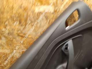 Обшивка двери (дверная карта) комплект Ford Kuga 2 2013г.  - Фото 41