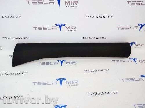 Накладка карты двери задняя правая верхняя Tesla model S 2014г. 1009438-02 - Фото 1