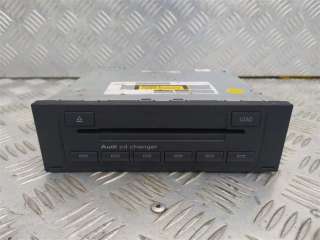 8E0035111D CD-чейнджер к Audi A4 B7 Арт 2946