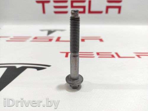 Болт кронштейна электромотора Tesla model X 2022г. 1111864-00-B - Фото 1