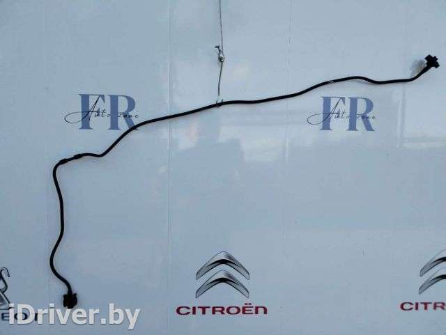 Трубка охлаждающей жидкости пластиковая Peugeot 308 2 2015г.  - Фото 1