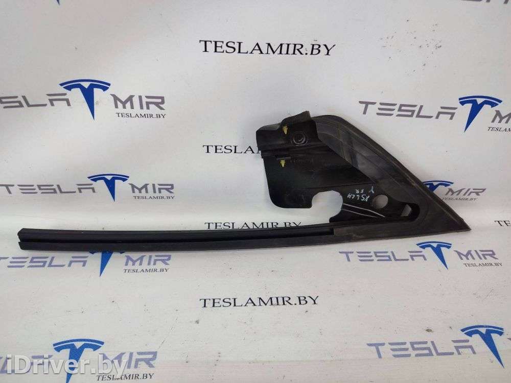 уплотнитель Tesla model Y 2021г. 1500066-00  - Фото 1