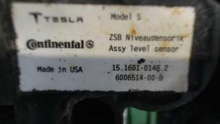 Датчик положения подвески Tesla model S 2013г. 600651400B - Фото 3