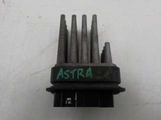 90566802 Резистор печки к Opel Astra H Арт BIT600417