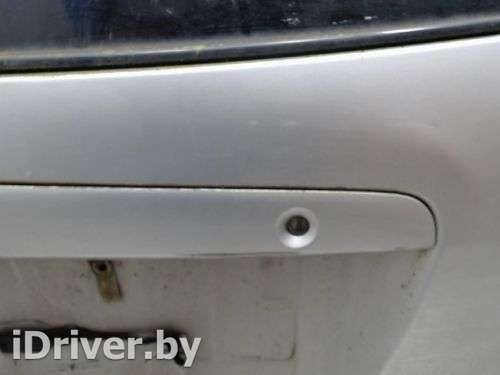личинка замка задней двери Mazda 323 BJ 2002г.  - Фото 1